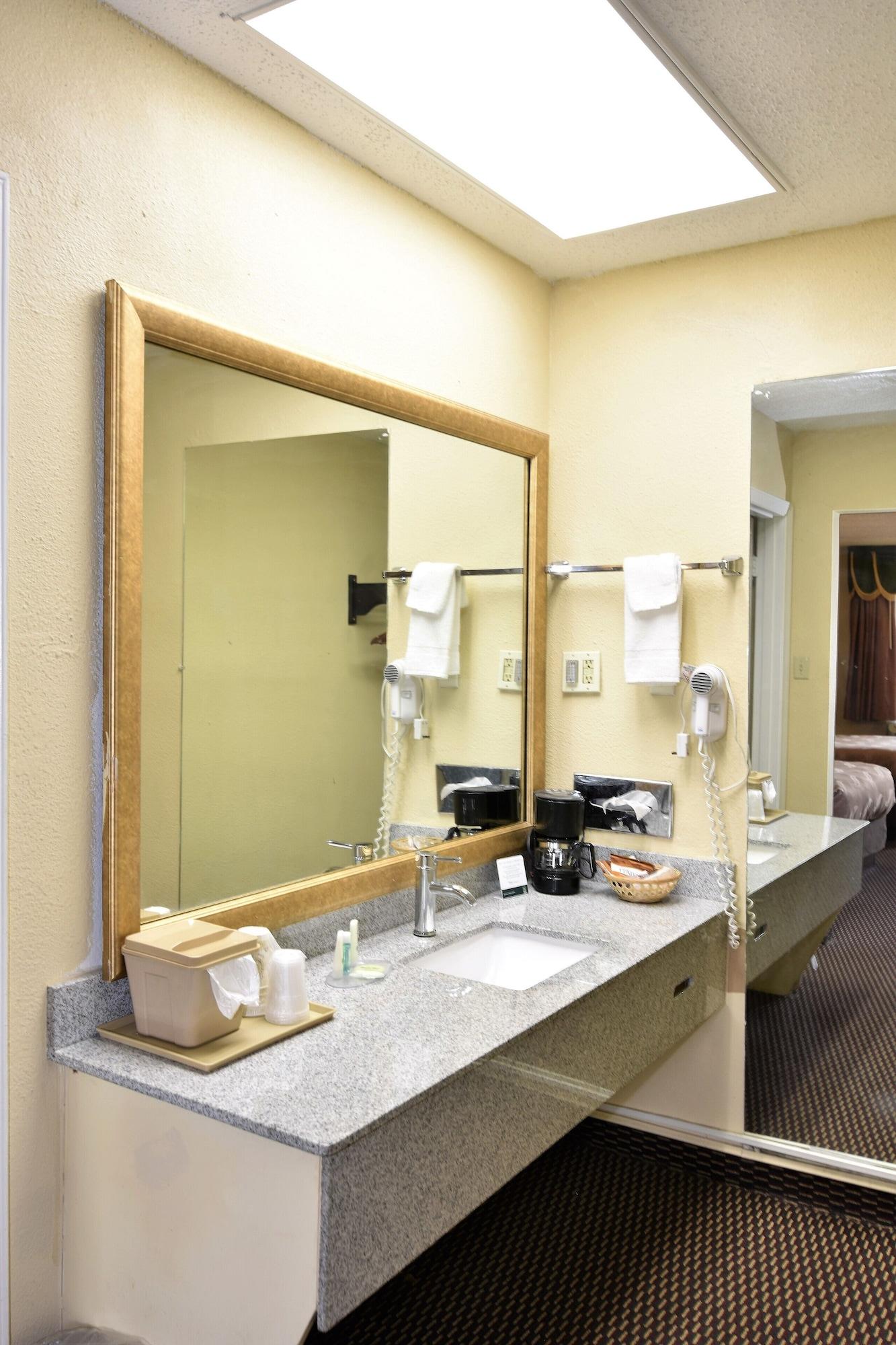 Rodeway Inn Harbison Area Columbia Bagian luar foto