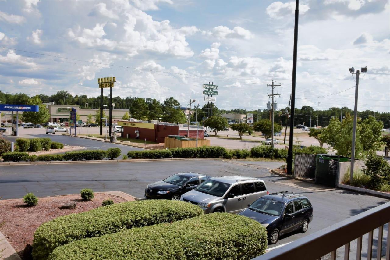 Rodeway Inn Harbison Area Columbia Bagian luar foto
