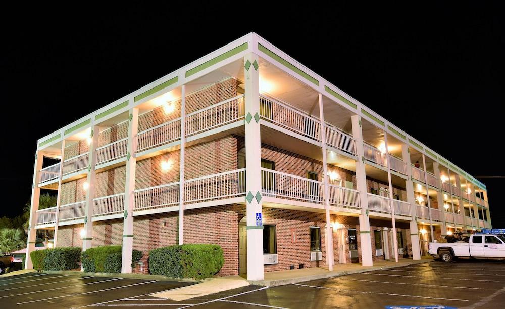 Rodeway Inn Harbison Area Columbia Bagian luar foto