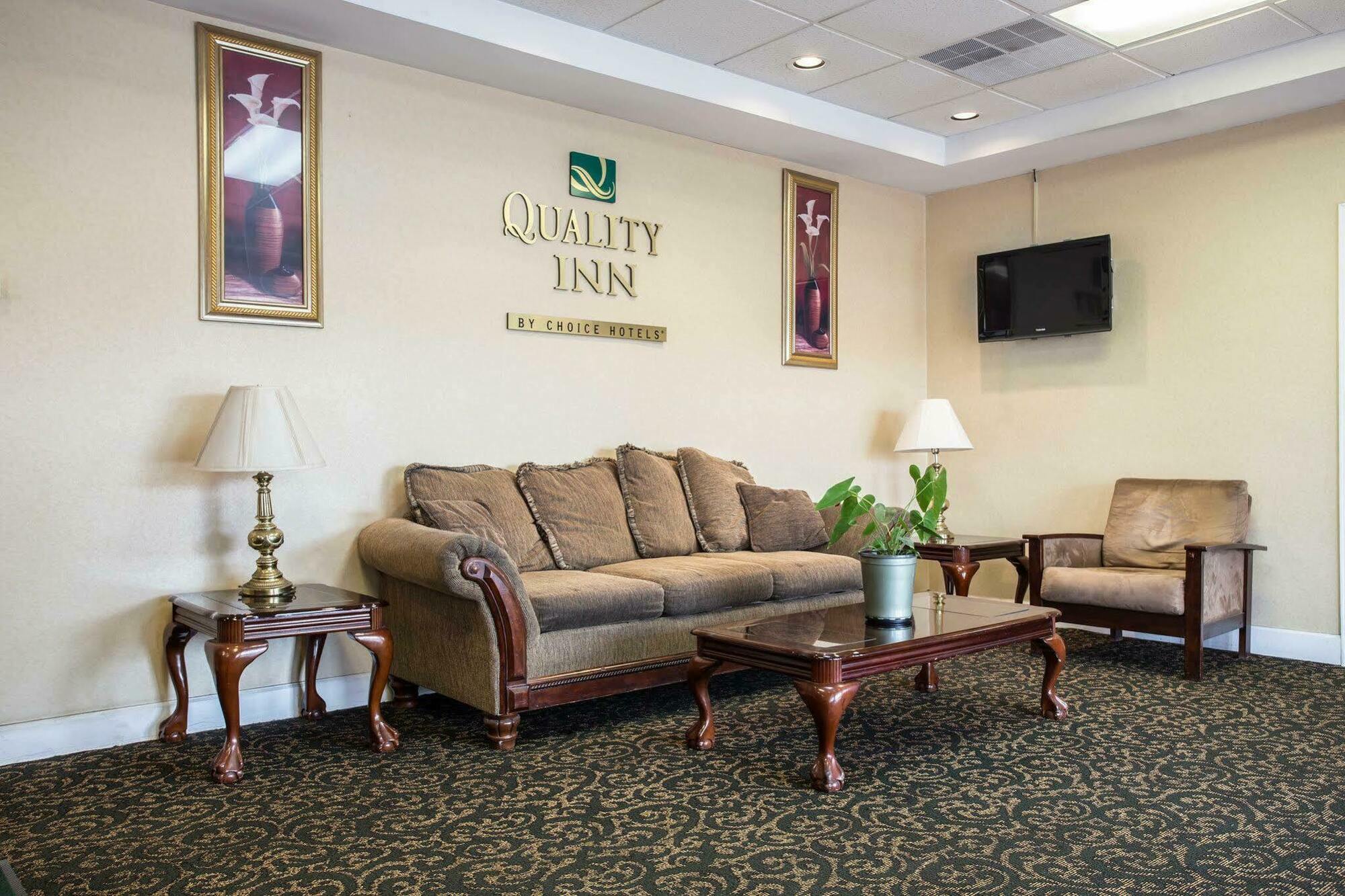Rodeway Inn Harbison Area Columbia Bagian luar foto