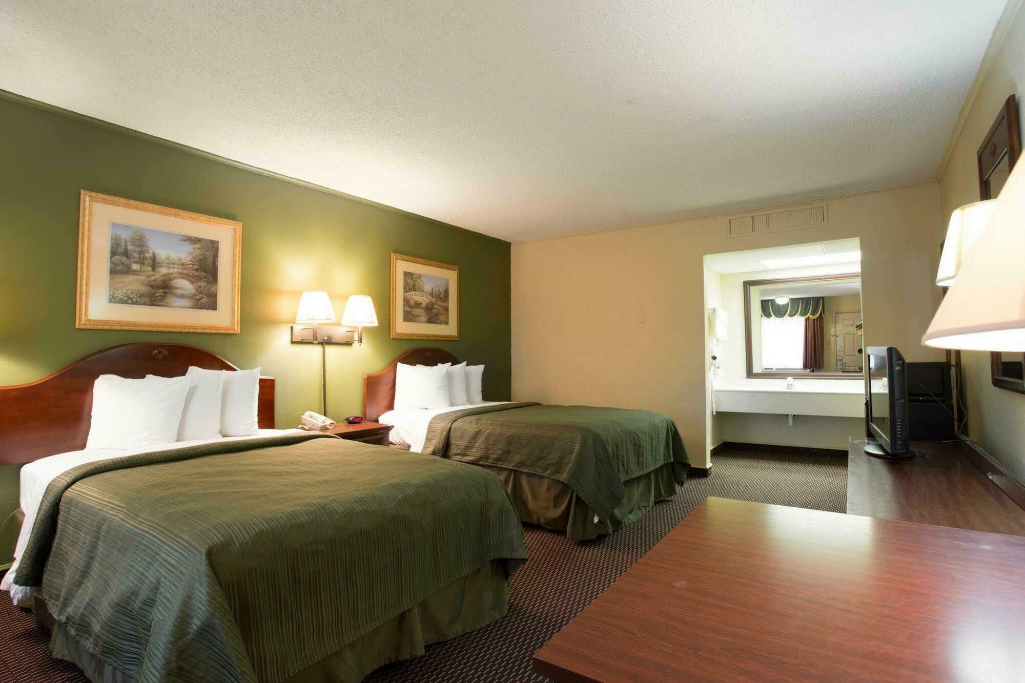 Rodeway Inn Harbison Area Columbia Bagian luar foto