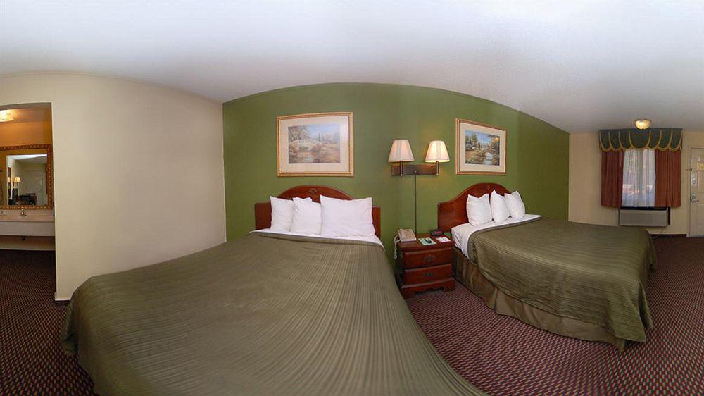 Rodeway Inn Harbison Area Columbia Bagian luar foto